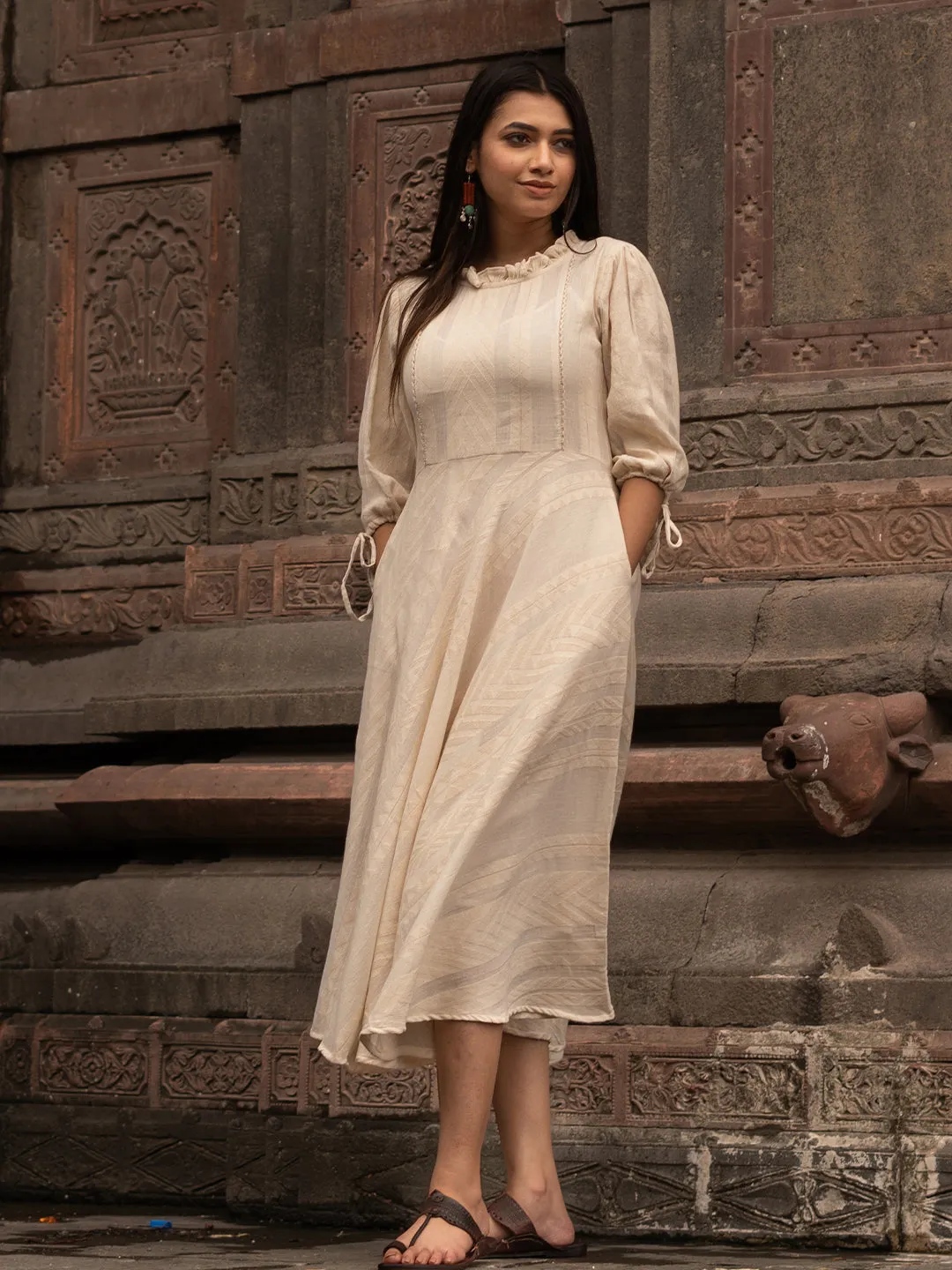 Chui Moi Dress