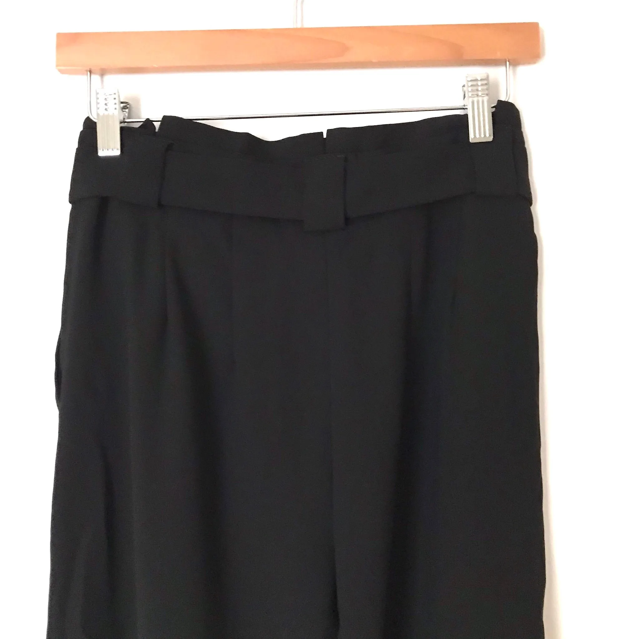 Express Black High Rise Paperbag Ankle Pants- Size 2R (Inseam 26.5”)