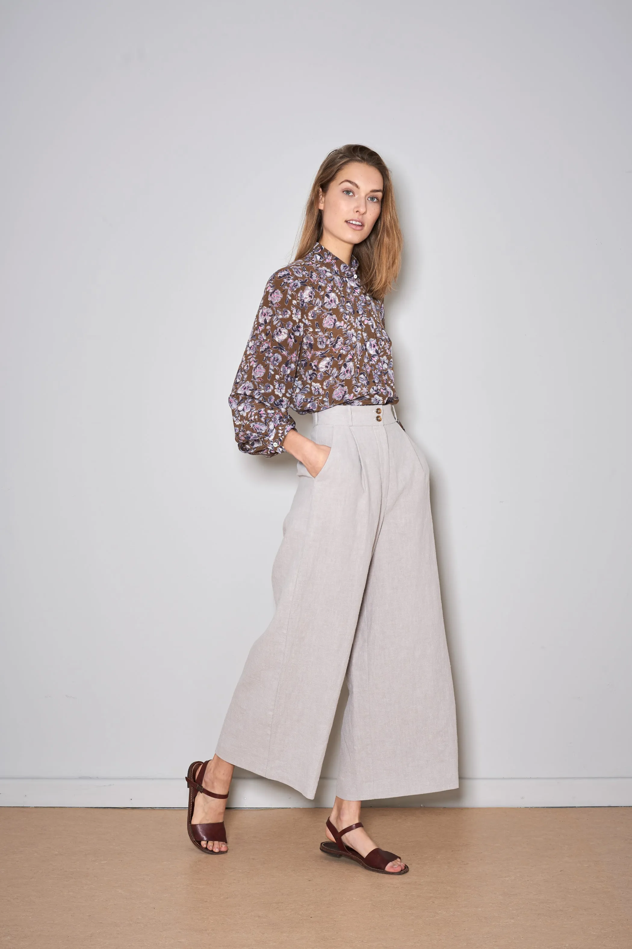 MANDRA BLOUSE edgy flowers silk